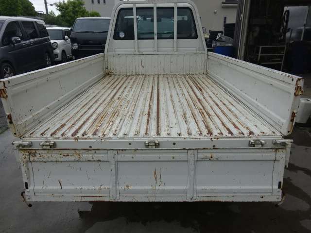 Toyota Light Ace Truck 9