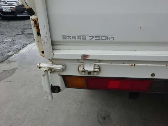 Toyota Light Ace Truck 10