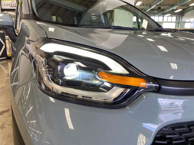 Toyota Sienta 6