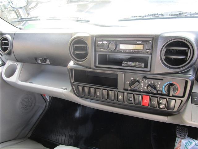 Hino Dutro 11