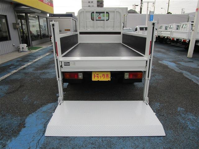 Hino Dutro 6