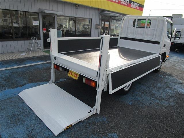 Hino Dutro 7