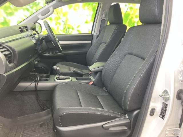 Toyota Hilux 8