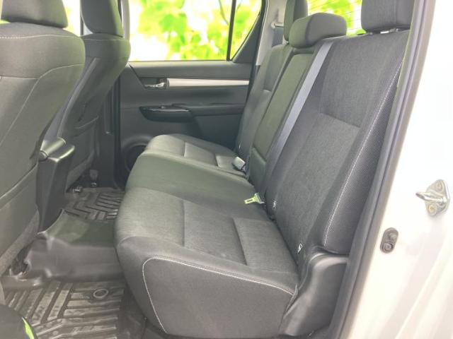 Toyota Hilux 9