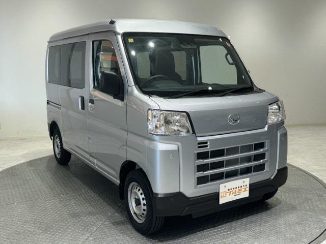 Daihatsu Hijet Cargo 6