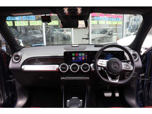 Mercedes-Benz GLB 6