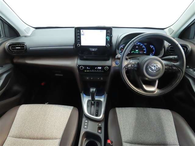 Toyota Yaris Cross 12