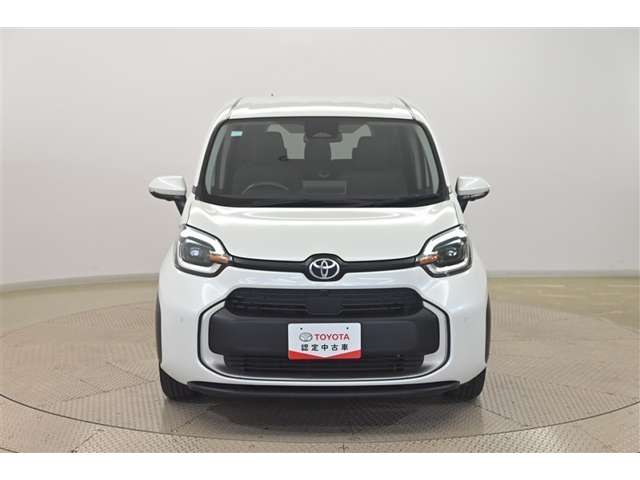 Toyota Sienta 2