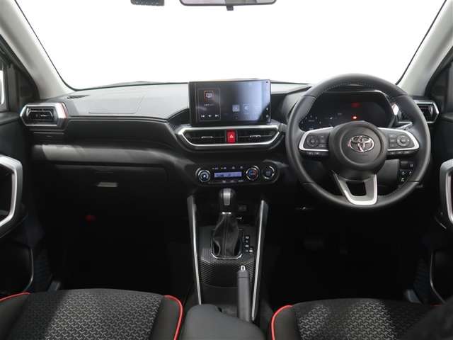 Toyota Raize 6