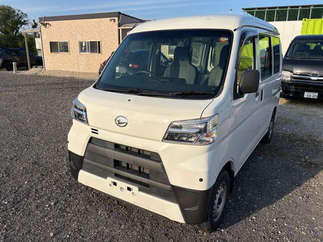 Daihatsu Hijet Cargo 11