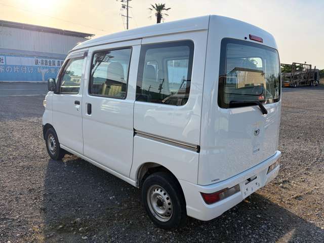 Daihatsu Hijet Cargo 5