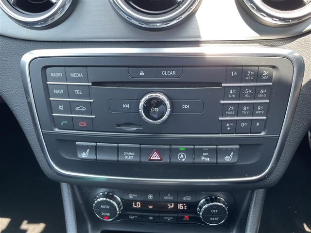 Mercedes-Benz GLA-Class 8