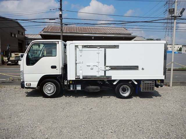 Isuzu Elf 4
