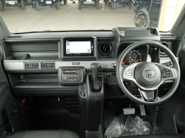 Honda N-VAN 6