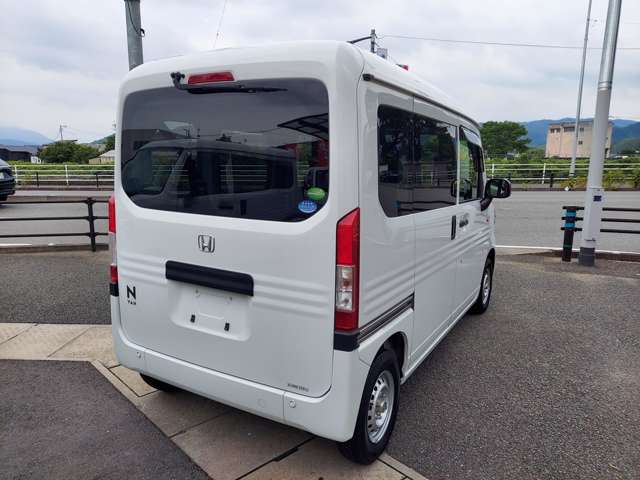 Honda N-VAN 10