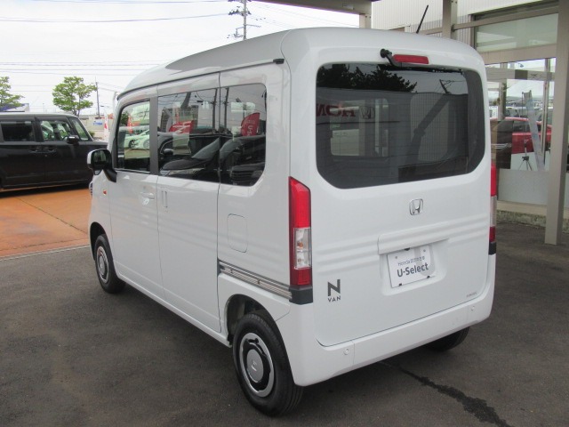 Honda N-VAN 9