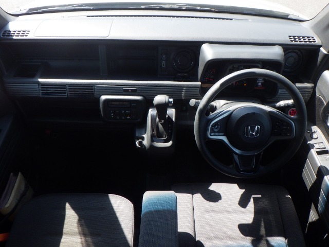 Honda N-VAN 11