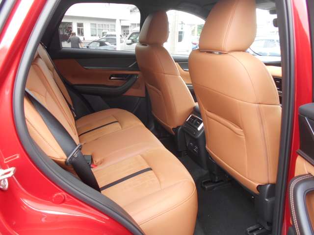 Mazda CX-60 11