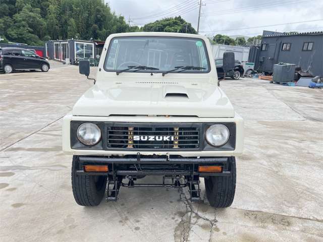 Suzuki Jimny 4