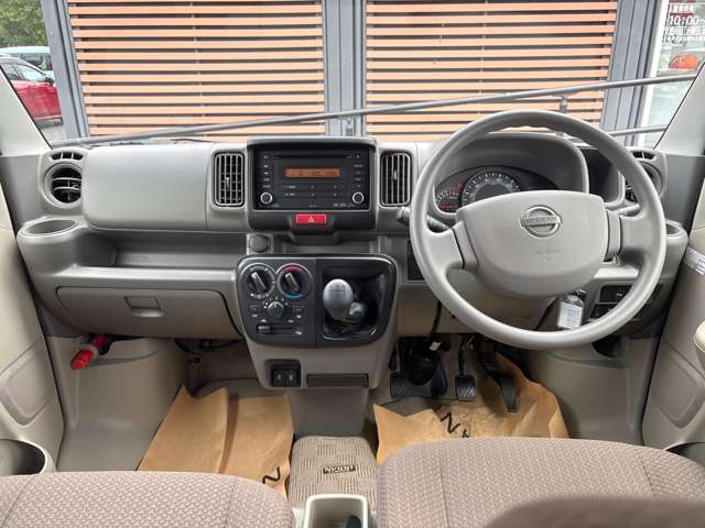 Nissan NV100 Clipper 4