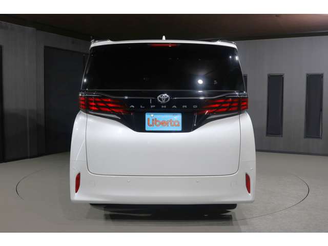 Toyota Alphard 8