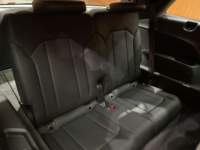 Audi Q7 10