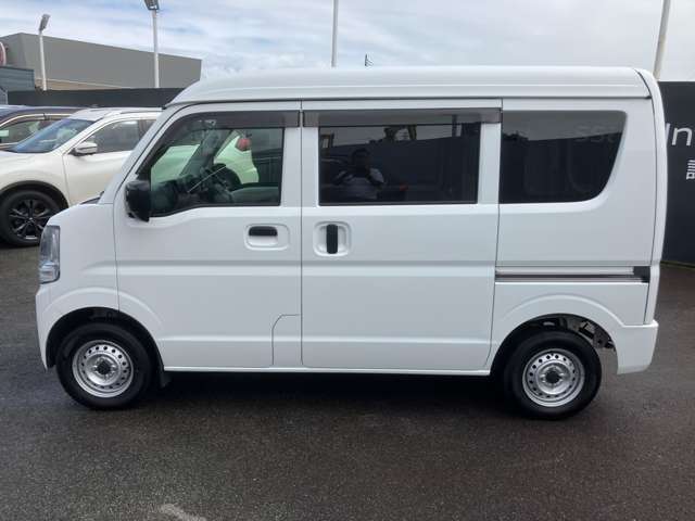 Nissan NV100 Clipper 5