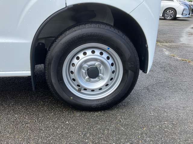 Nissan NV100 Clipper 6