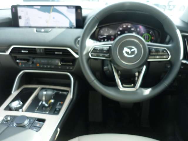 Mazda CX-60 4
