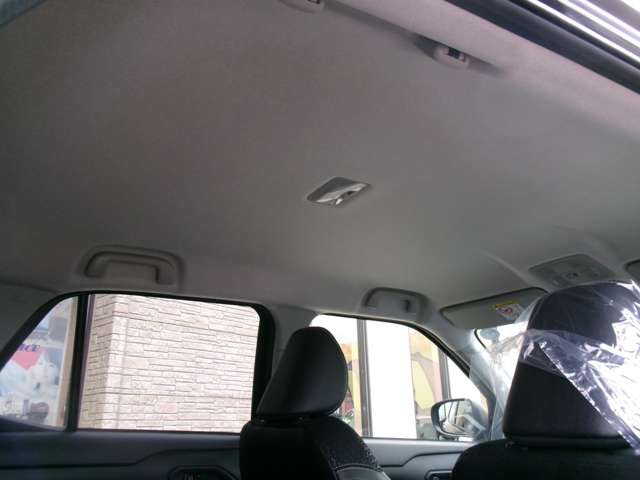 Daihatsu Rocky 7