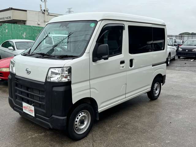 Daihatsu Hijet Cargo 4
