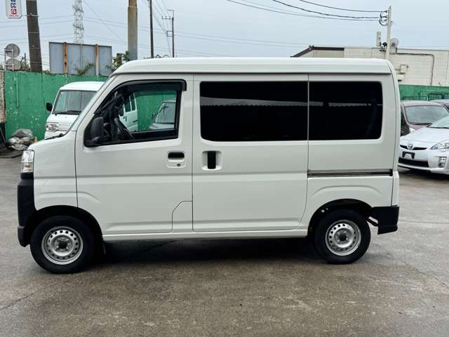 Daihatsu Hijet Cargo 7