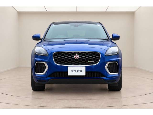 Jaguar E-Pace 3