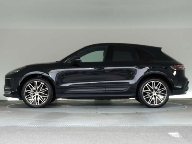 Porsche Macan 11