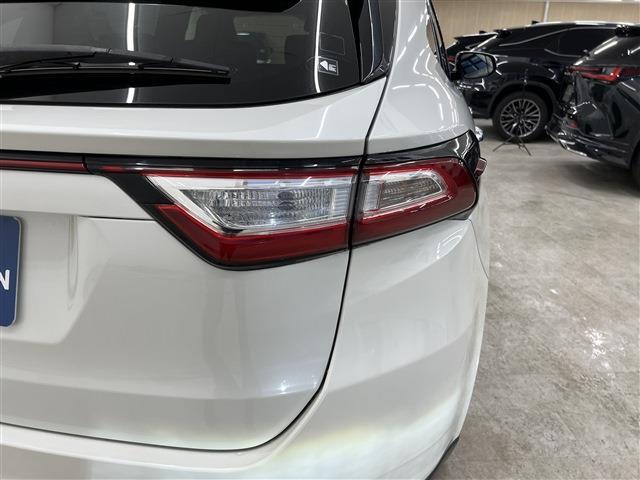 Toyota Harrier 11