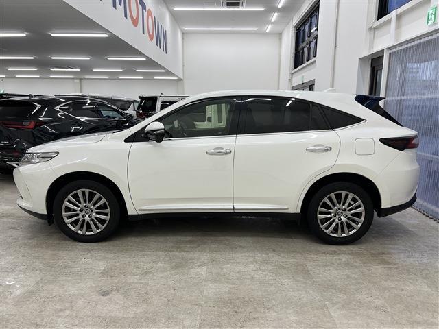 Toyota Harrier 4