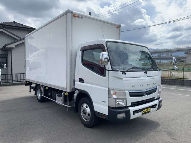 Mitsubishi Fuso Canter 4