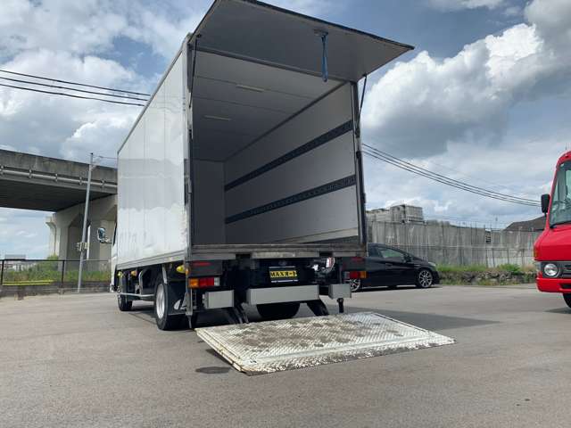 Mitsubishi Fuso Canter 8