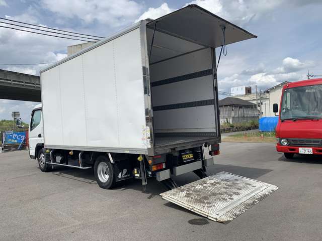 Mitsubishi Fuso Canter 10