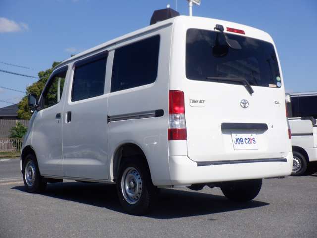 Toyota Town Ace Van 12