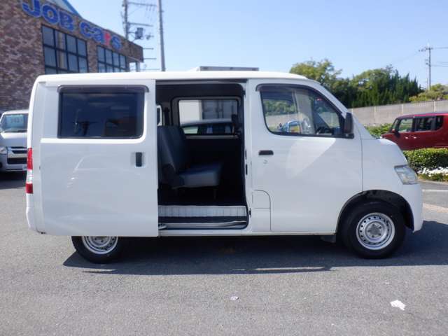 Toyota Town Ace Van 9