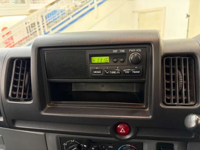 Nissan Clipper Truck 4