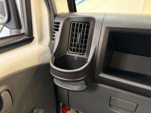 Nissan Clipper Truck 10