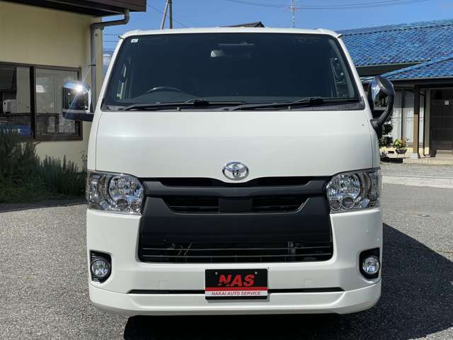 Toyota Hiace Van 2