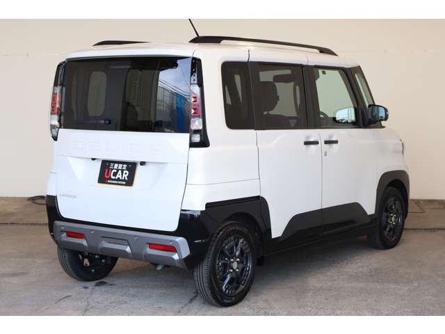 Mitsubishi Delica Mini 4