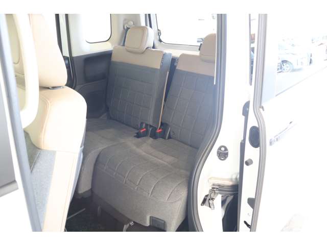 Mitsubishi Delica Mini 7