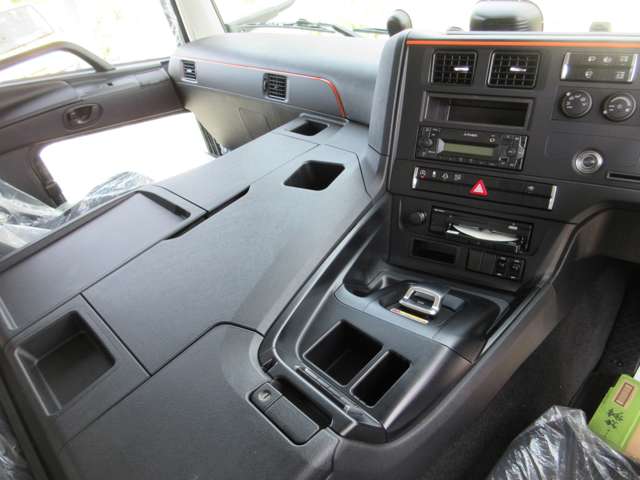 Mitsubishi Fuso Super Great 12