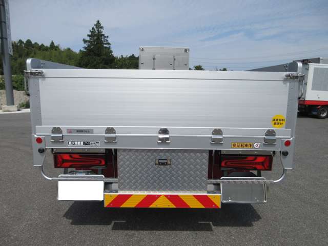 Mitsubishi Fuso Super Great 6