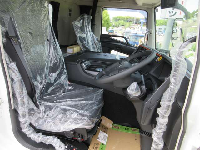 Mitsubishi Fuso Super Great 8