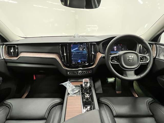 Volvo XC60 4